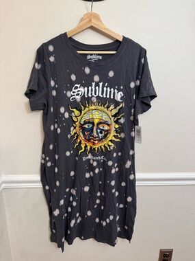 torrid Black Tie-Dye Graphic Tee with Yellow Sunburst